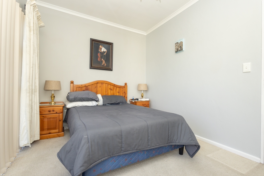 2 Bedroom Property for Sale in Vredelust Western Cape